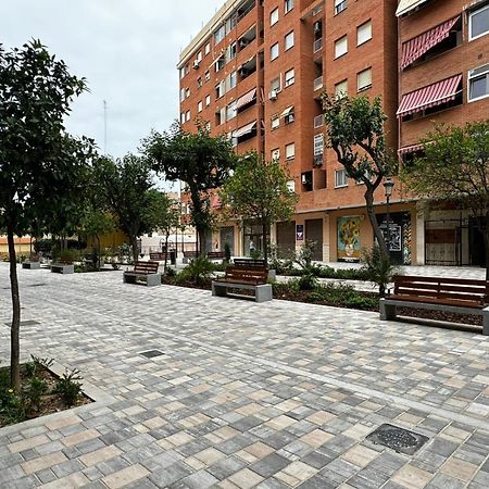Rodrigues 15 Aparthotel Valencia Exteriör bild