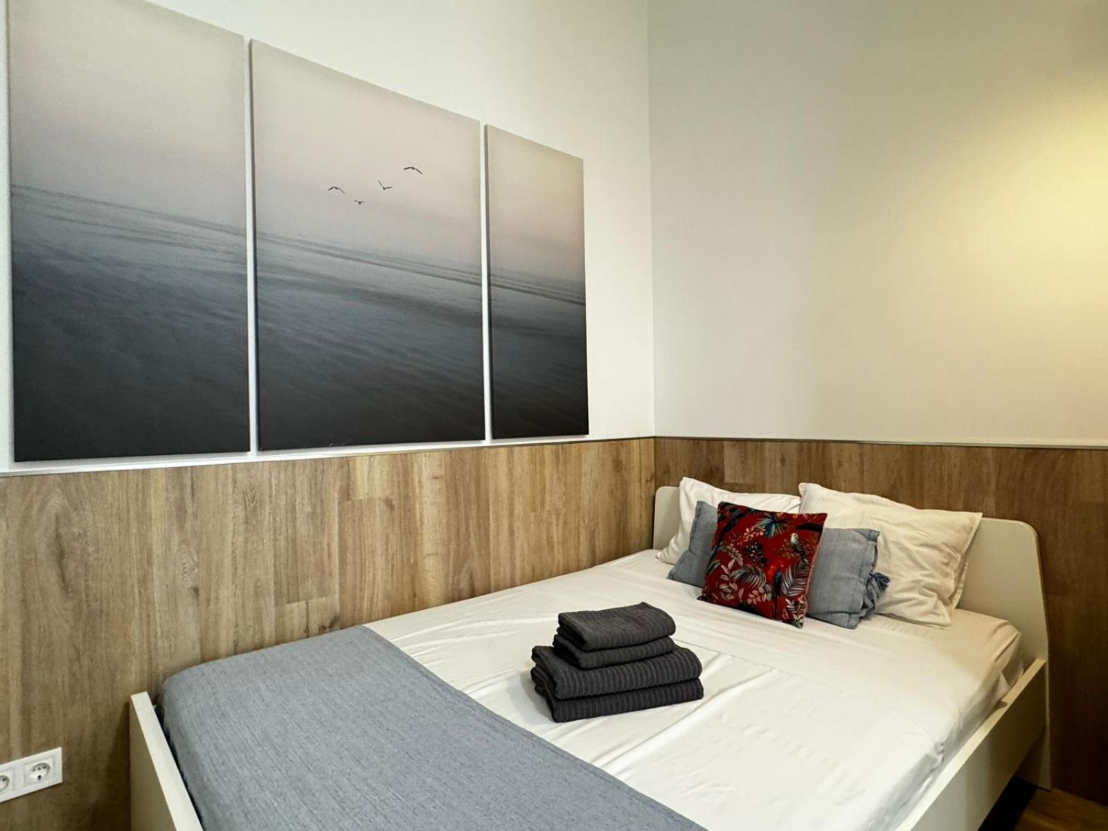 Rodrigues 15 Aparthotel Valencia Exteriör bild