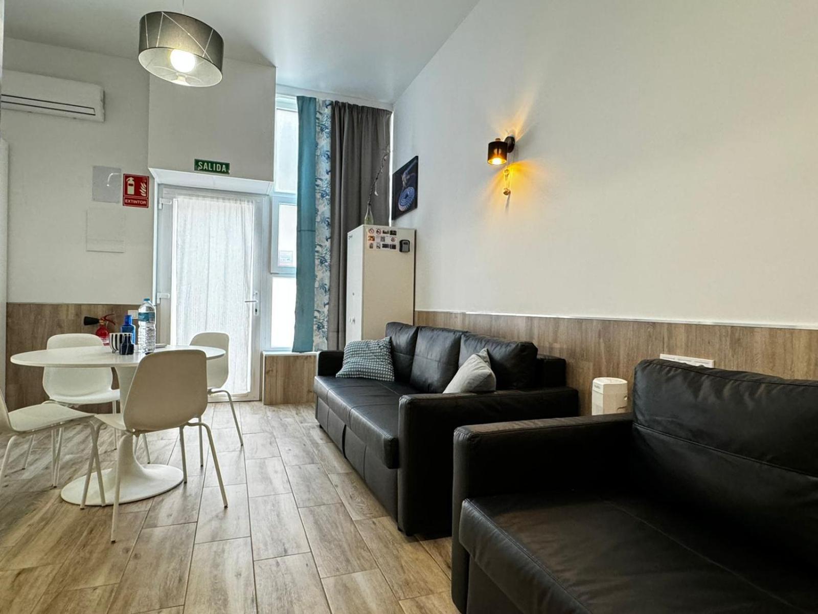 Rodrigues 15 Aparthotel Valencia Exteriör bild