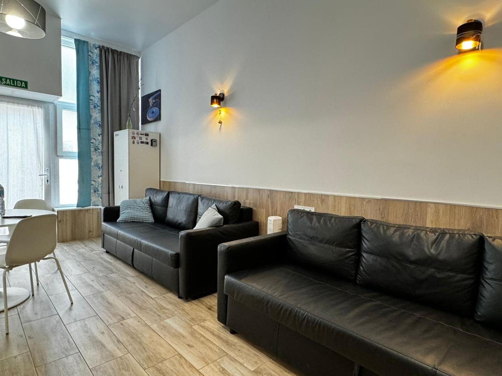 Rodrigues 15 Aparthotel Valencia Exteriör bild