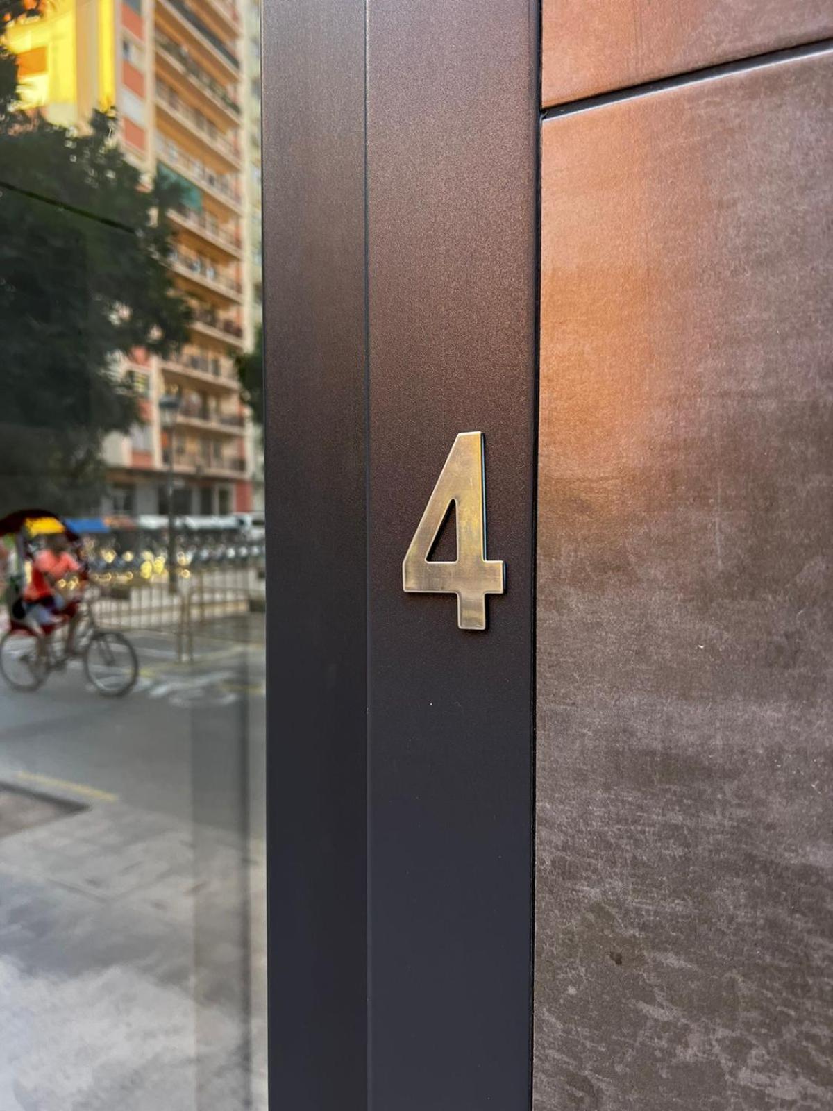 Rodrigues 15 Aparthotel Valencia Exteriör bild