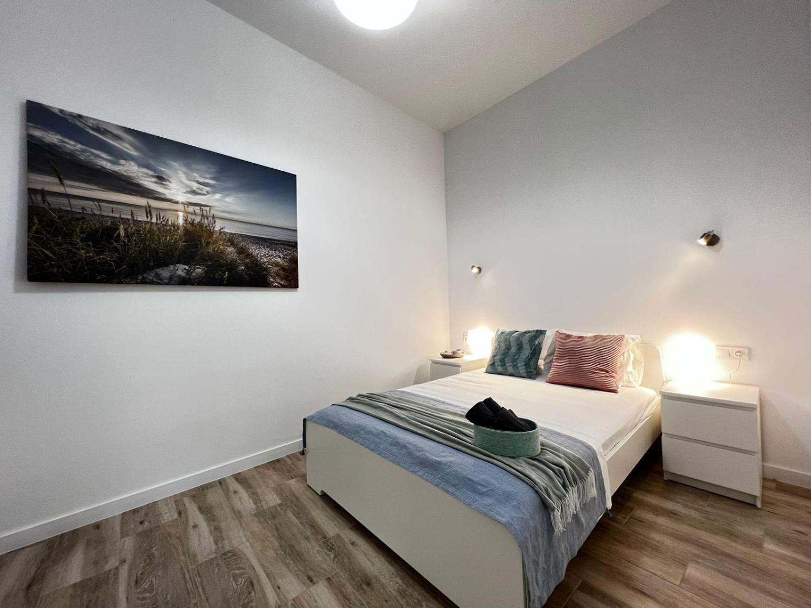 Rodrigues 15 Aparthotel Valencia Exteriör bild