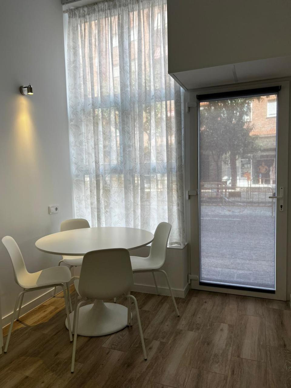 Rodrigues 15 Aparthotel Valencia Exteriör bild